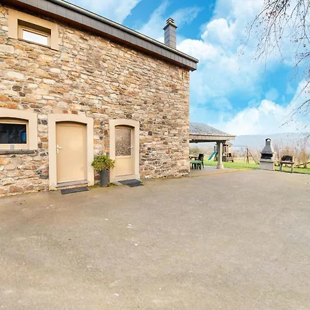 Beautiful Holiday Home Near Vielsalm With Rural View Holiday home *