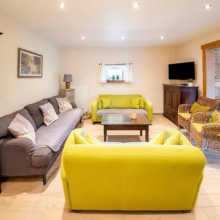 Beautiful Holiday Home Near Vielsalm With Rural View Holiday home *