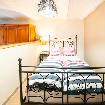 Vakantiehuis Beautiful Near With Rural View *